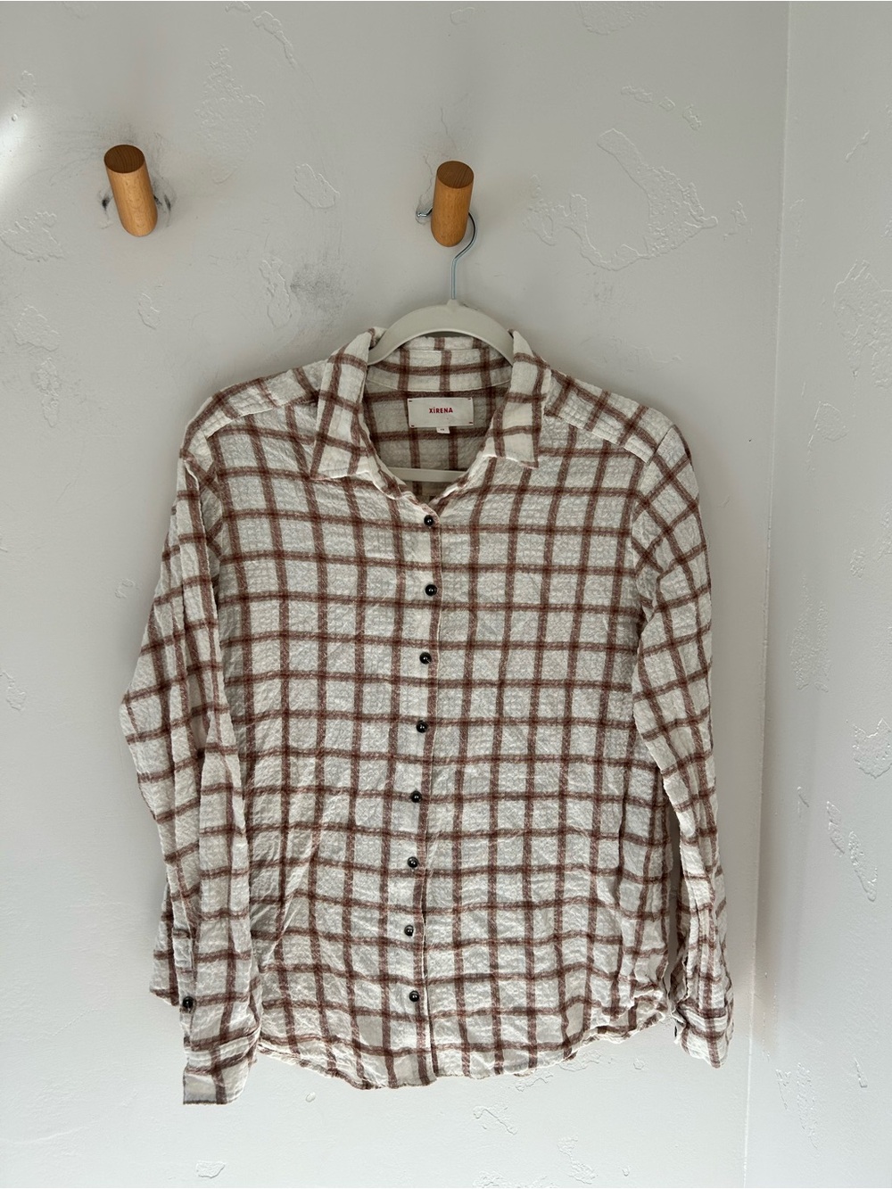 Xirena Women's Scout Shirt Sz XS Cream Clay Plaid Button Down Fall Cream